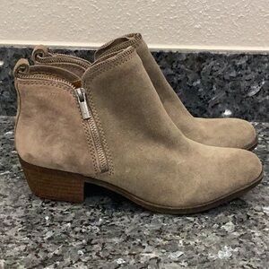 Preowned Women’s Lucky Brand Ankle Booties Brownish Green Size 8.5M (Item#S015)